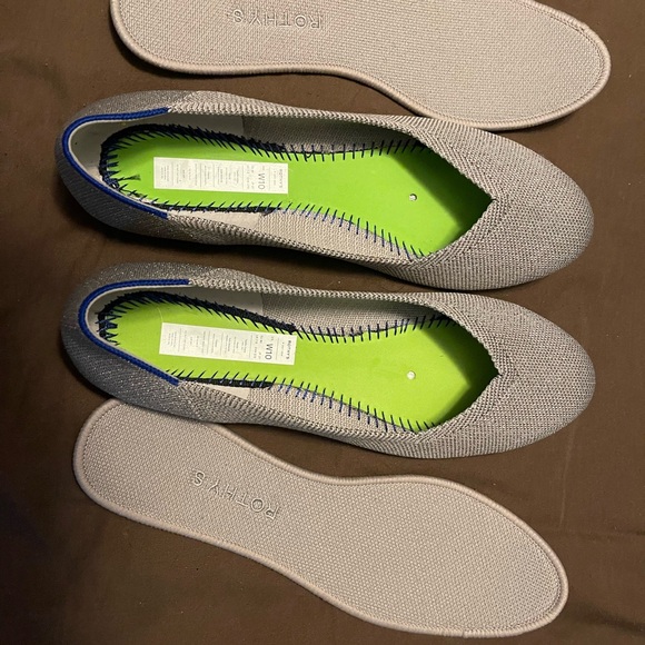 Rothy’s silver sparkly flats size 10 - Picture 3 of 5